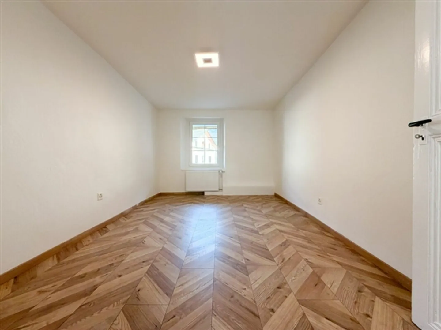 In affitto: Casa adiacente con 6,5 stanze - Foto 8 di 20