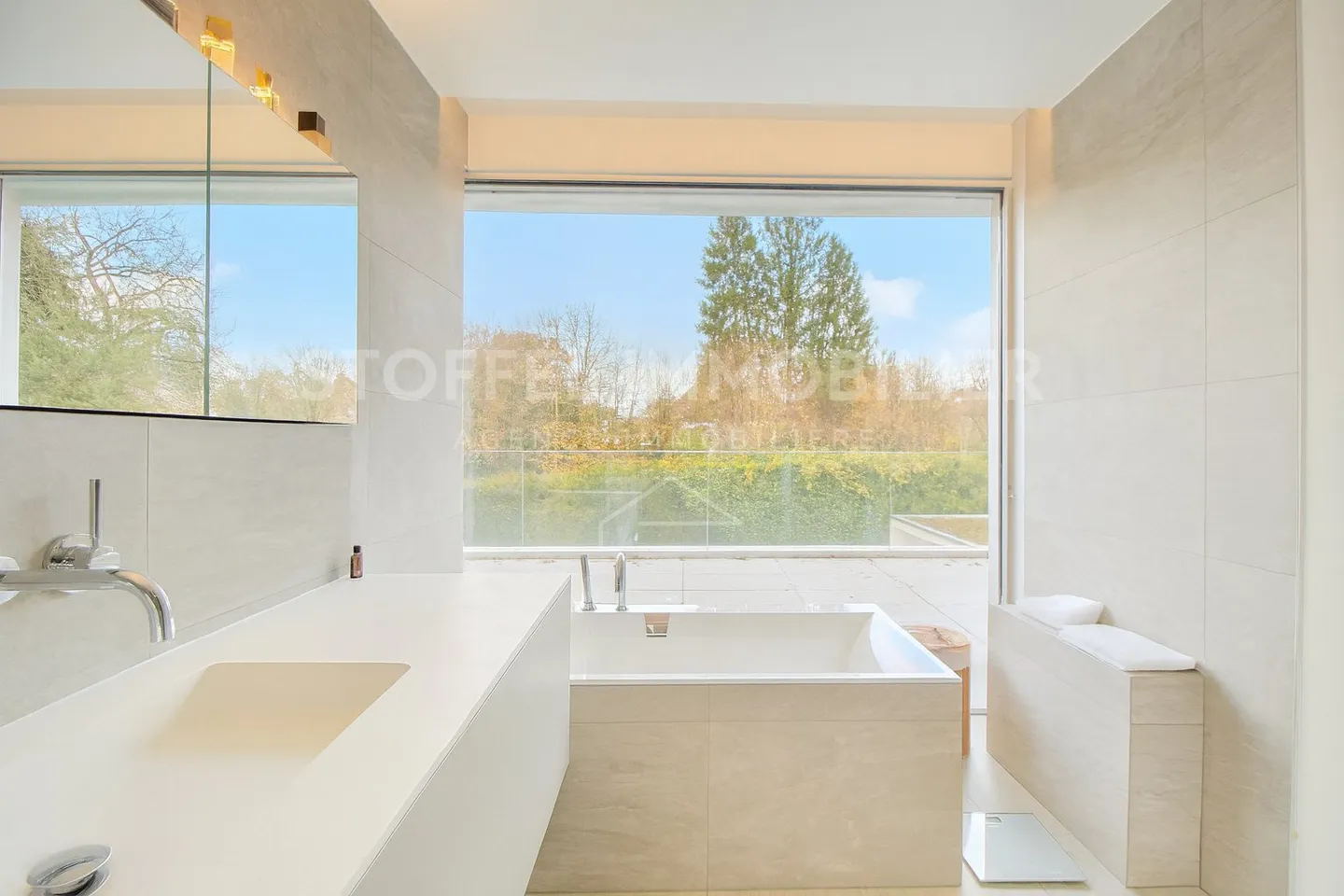 Villa contemporanea a Chêne-Bougeries - Foto 4 di 9