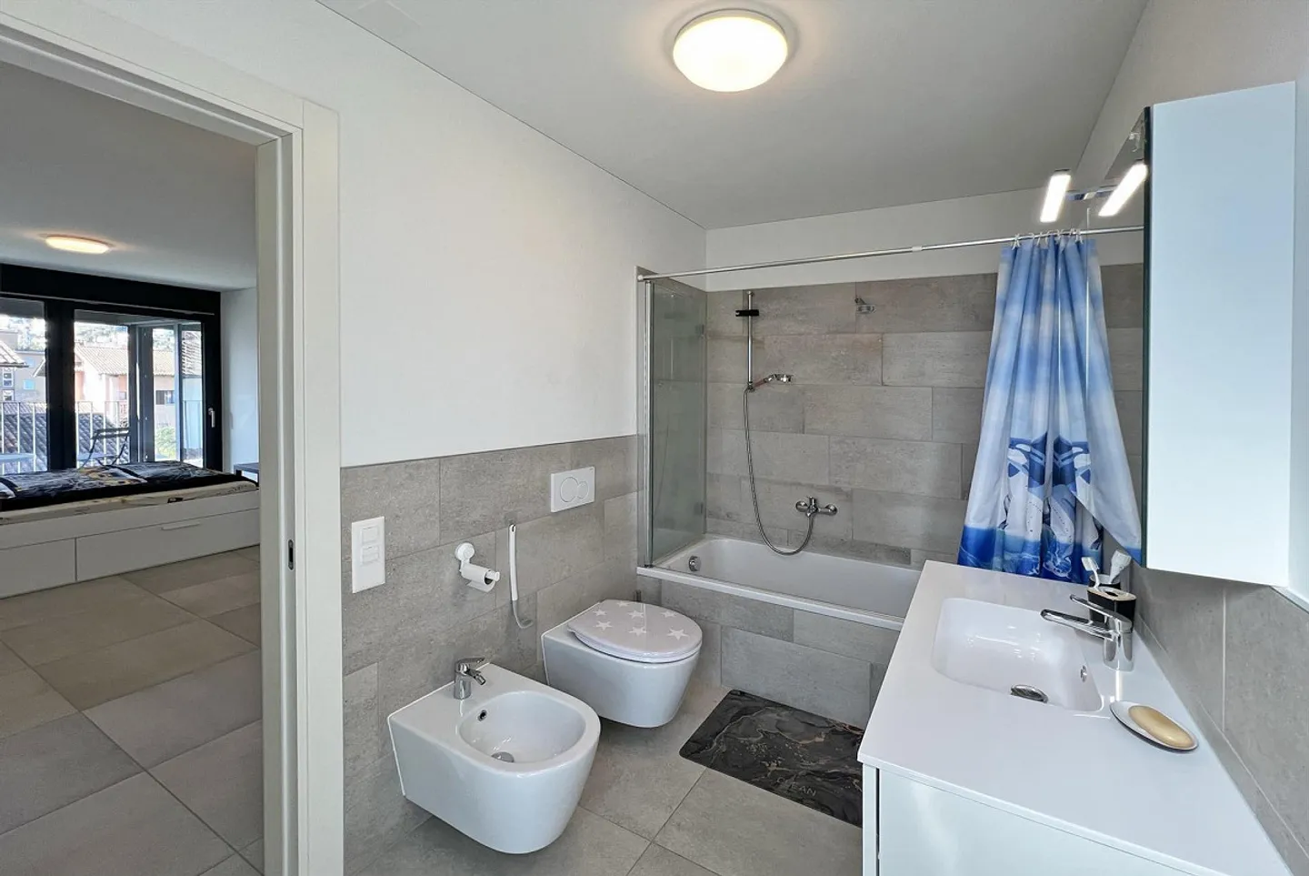 WONDERFUL AND ELEGANT 2.5 ROOMS WITH TERRACE IN AGNO - Photo 7 of 9