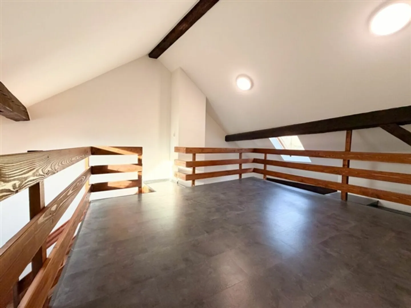 In affitto: Casa adiacente con 6,5 stanze - Foto 17 di 20