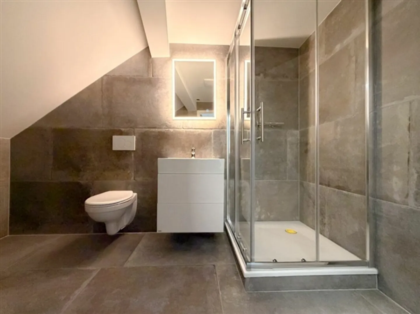 In affitto: Casa adiacente con 6,5 stanze - Foto 20 di 20