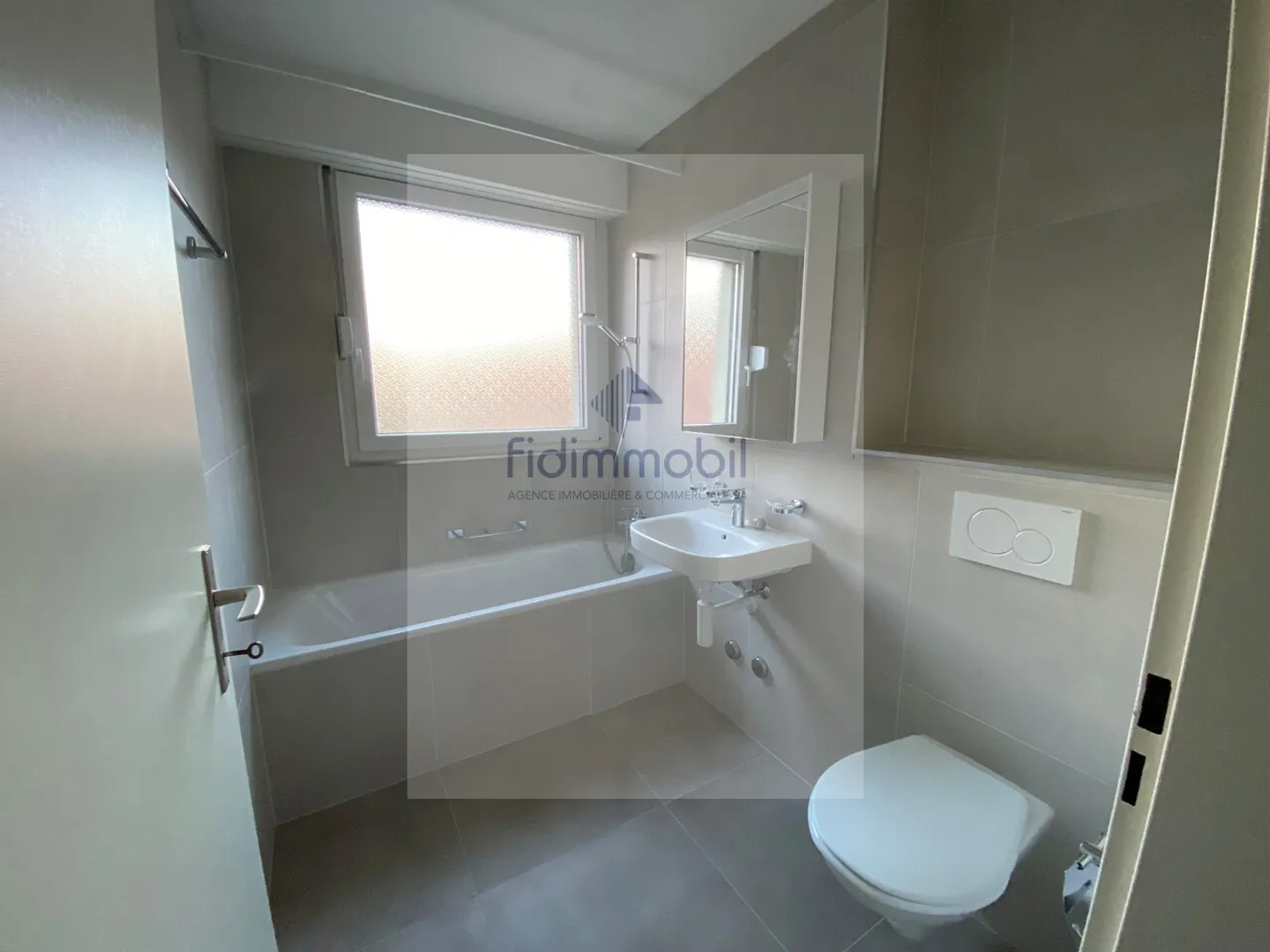 Magnifico appartamento di 4,5 stanze completamente ristrutturato - Foto 8 di 10