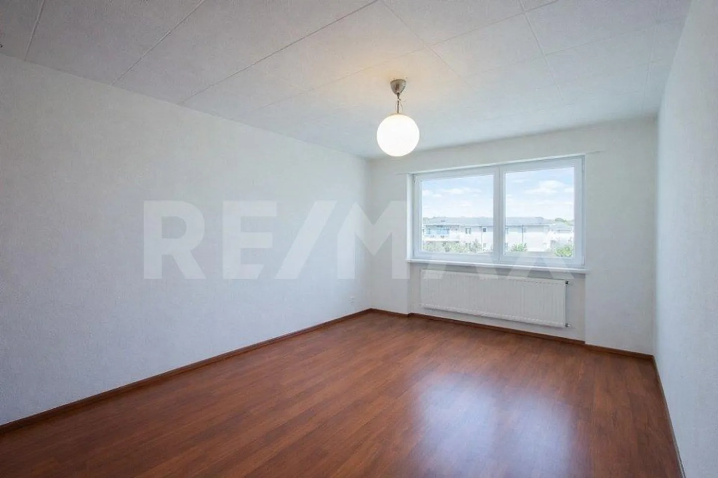 Charming 4.5-room apartment on the 4th floor – quiet and central - Photo 4 of 9