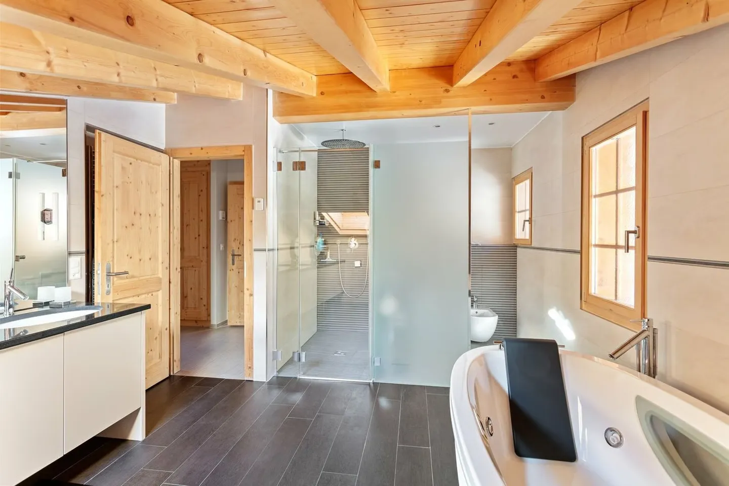Superlative Chalet with 15 Rooms, Elevator and Panoramic View! - Photo 13 of 13