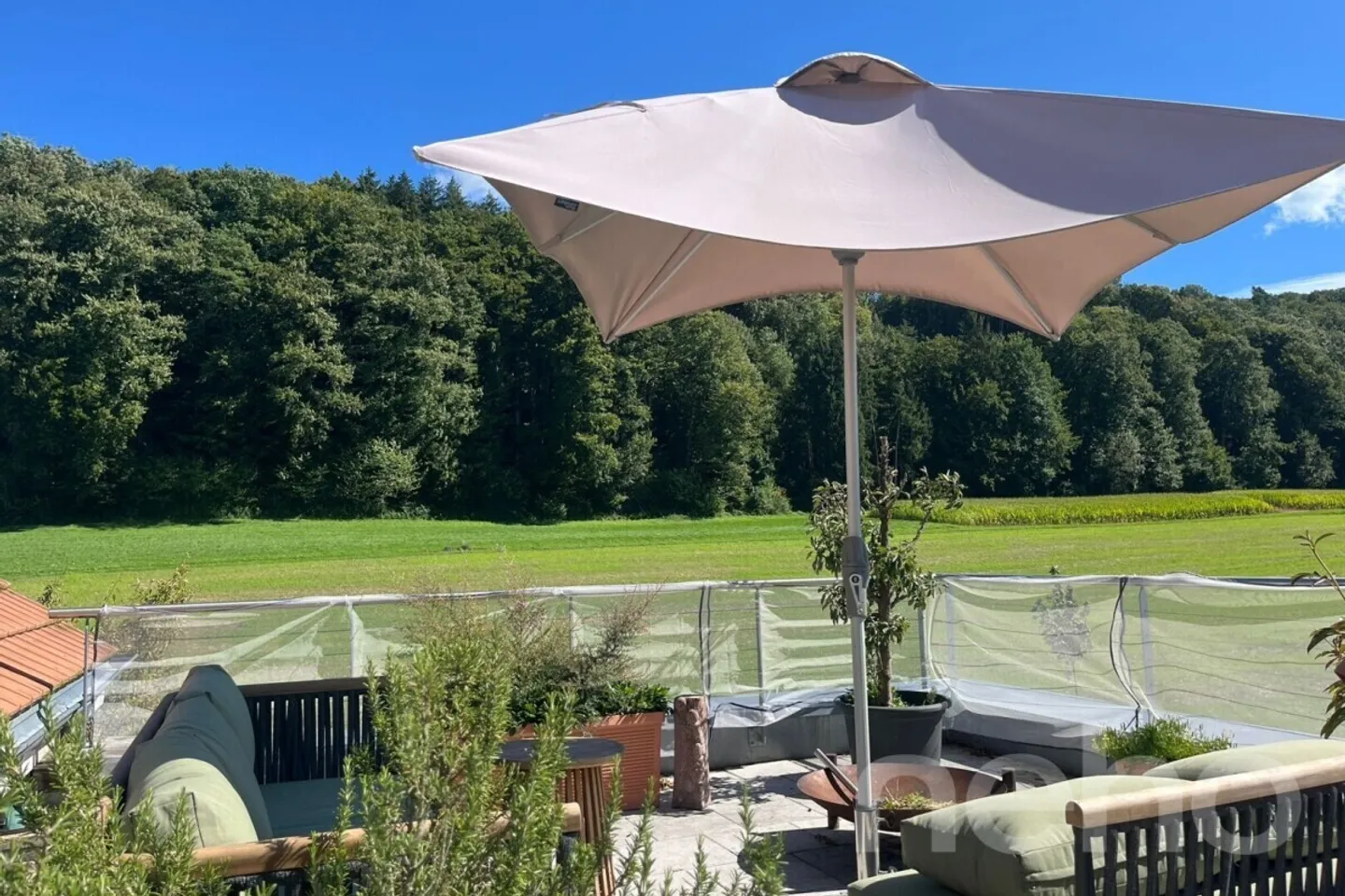 Modern Attic Apartment with Terrace - Photo 11 of 12