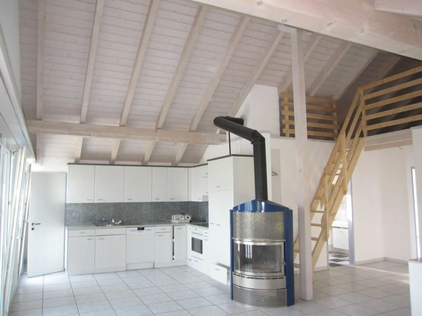 Attico spazioso di 4,5 stanze - Foto 1 di 11