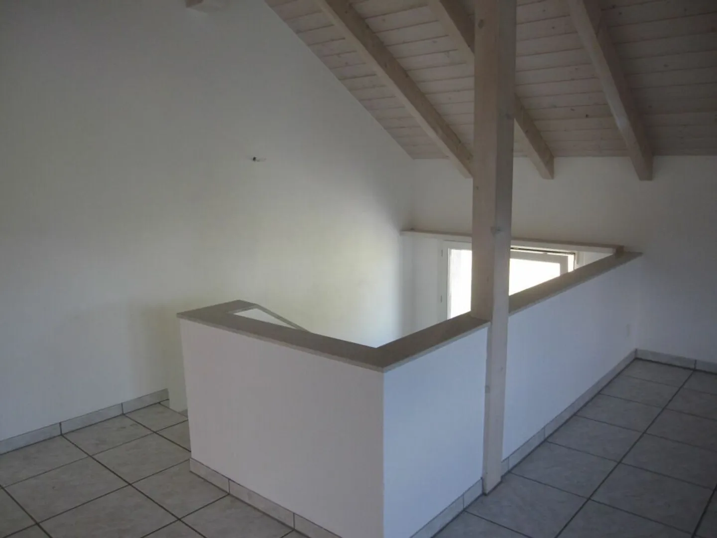 Attico spazioso di 4,5 stanze - Foto 7 di 11