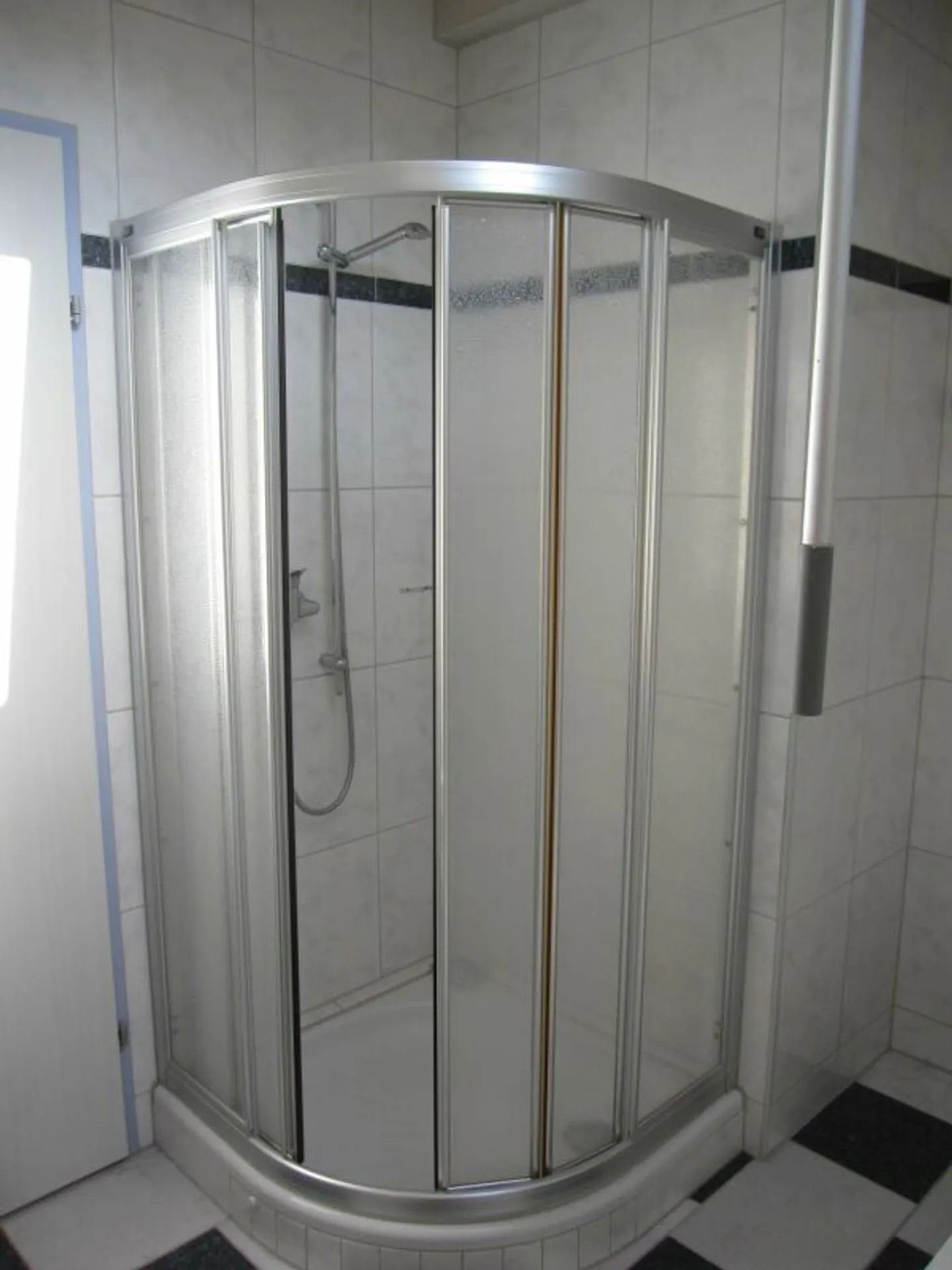 Attico spazioso di 4,5 stanze - Foto 9 di 11