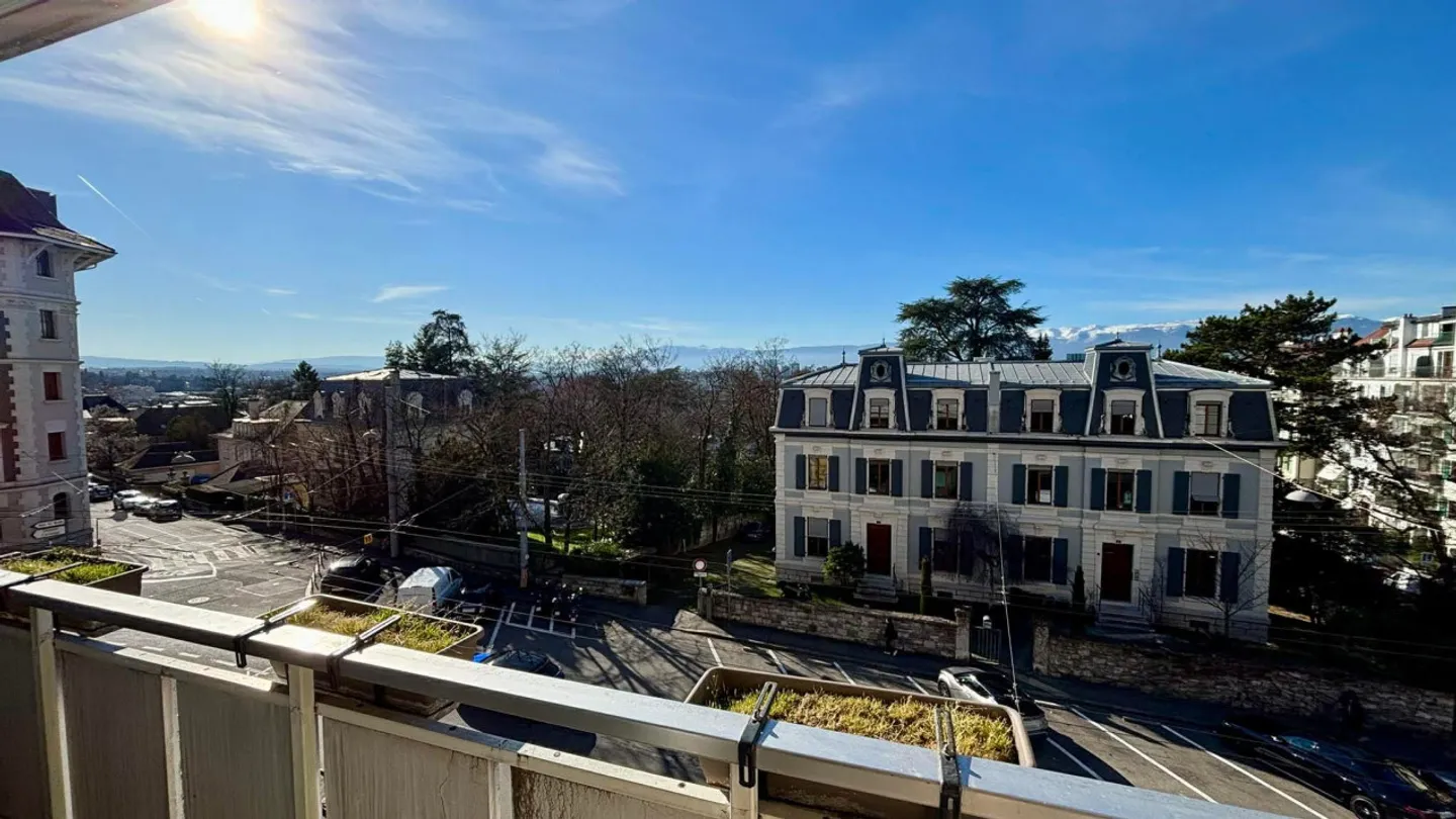 Studio arredato situato a Champel - Foto 3 di 5