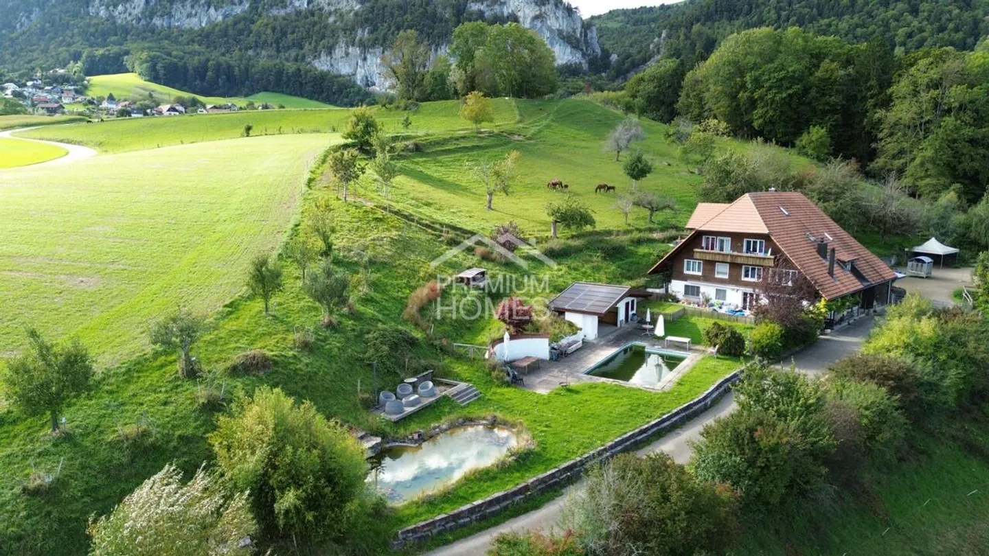 Space, Nature, Exclusivity - Photo 1 of 13