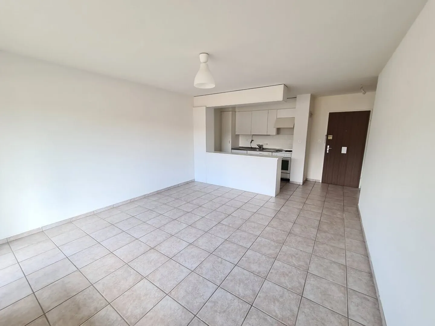 Appartamento spazioso di 2,5 locali in affitto a Clarens - Foto 2 di 9