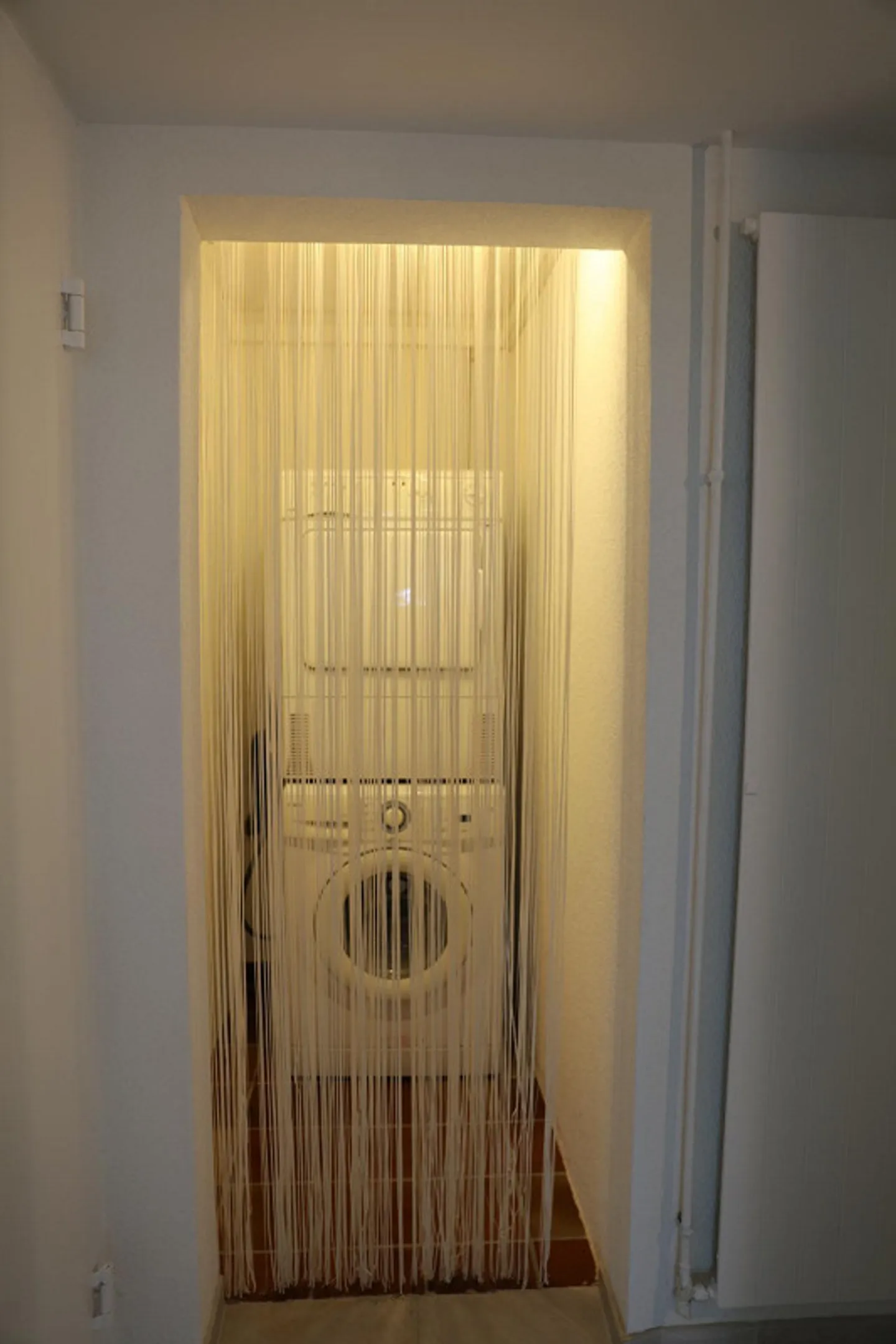 Modern Ground Floor Apartment with Large Patio - Photo 9 of 13