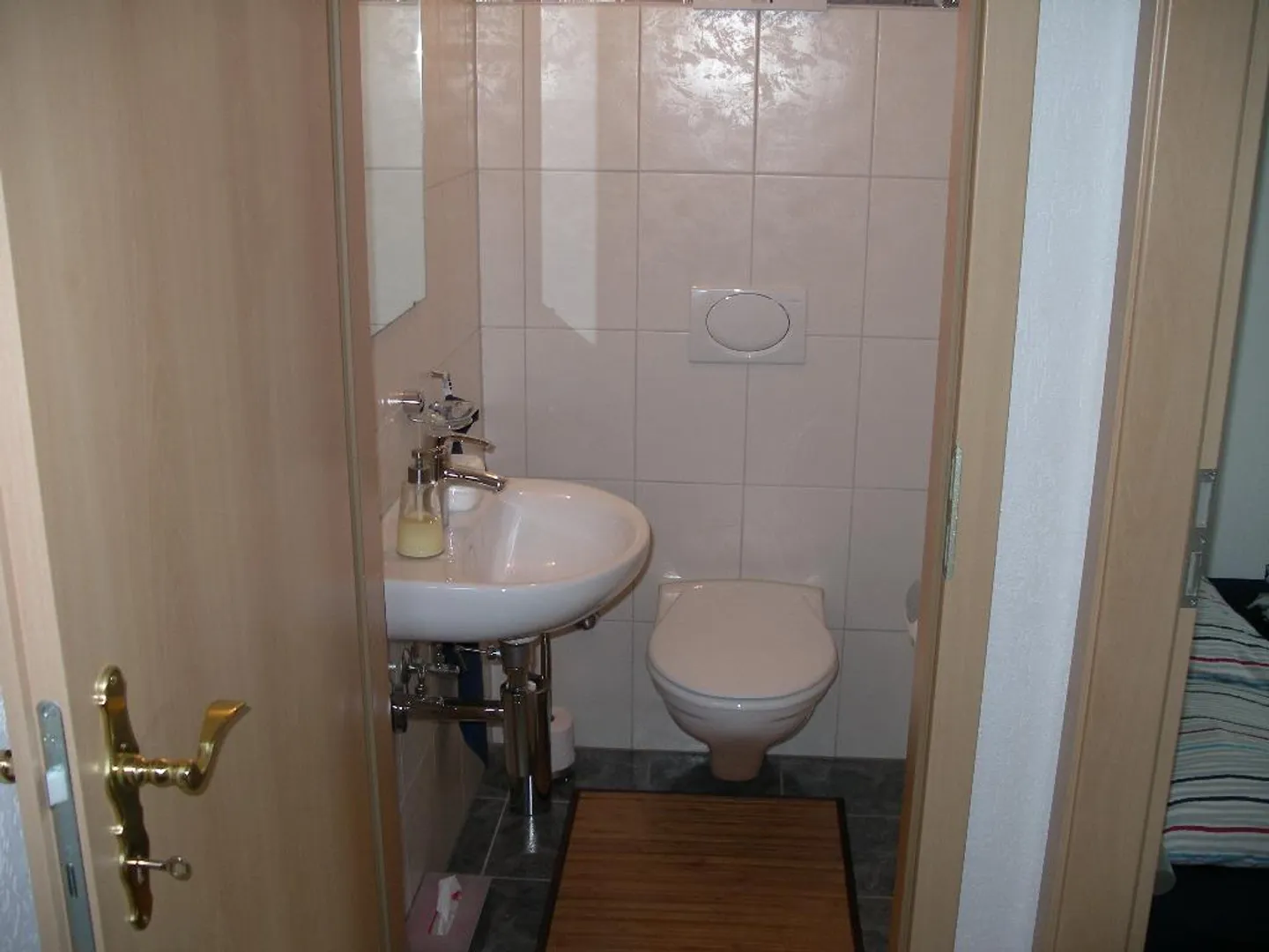 Appartamento tranquillo con grande balcone - Foto 3 di 12