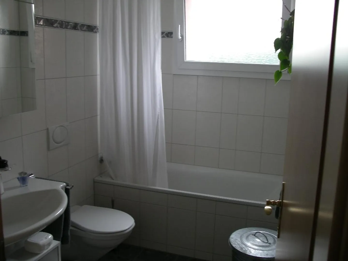 Appartamento tranquillo con grande balcone - Foto 4 di 12