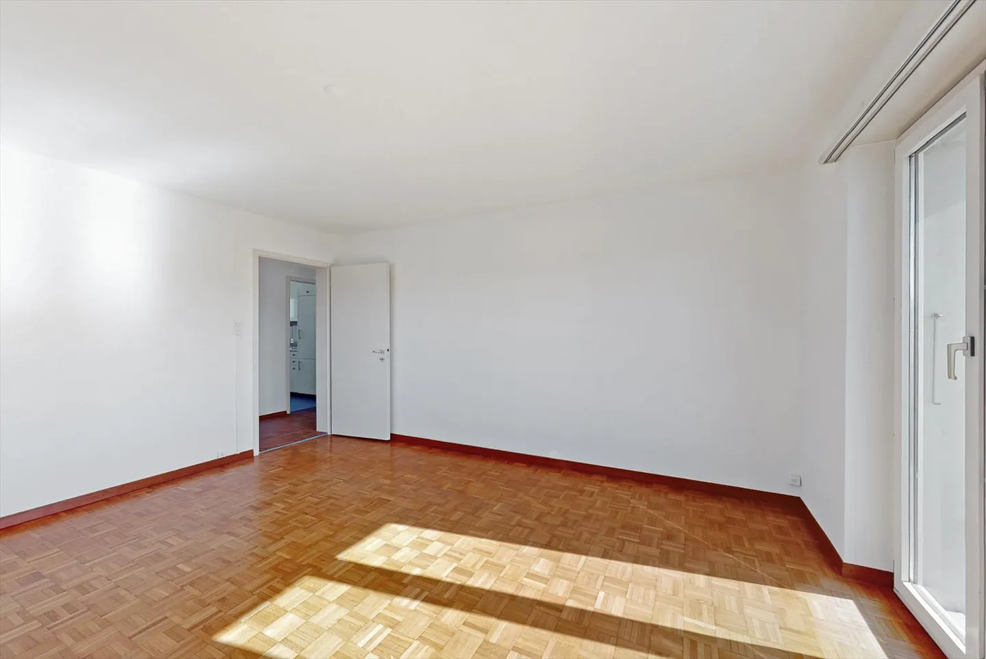 Apartment for rent - Photo 6 of 11
