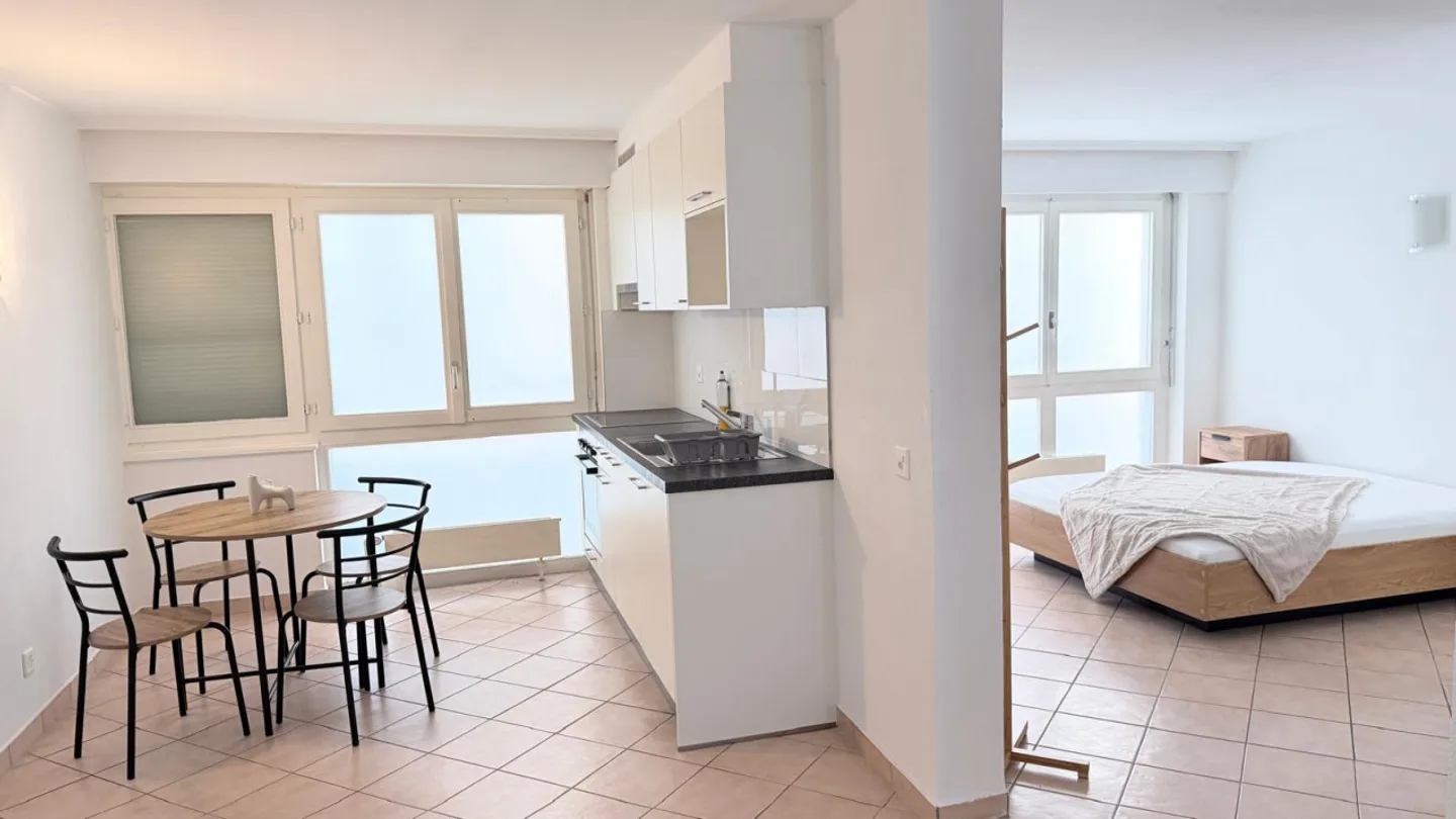 Helles möbliertes 1,5-Zimmer-Apartment – Zentrales Montreux – Flexible Mietdauer – CHF 1.600 inkl. Nebenkosten - Foto 10 von 16