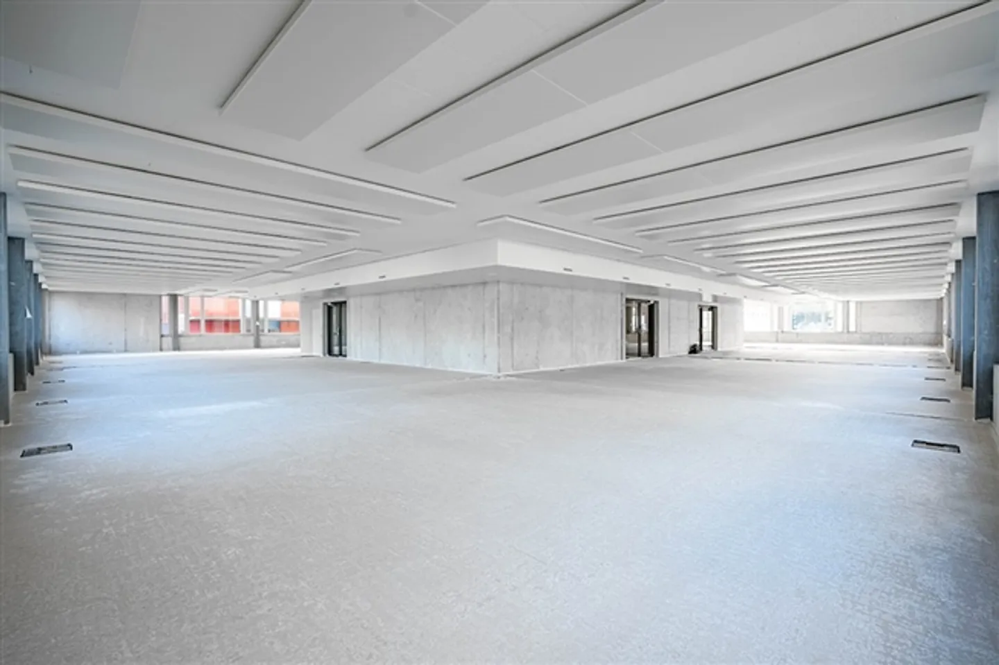 Attractive office/commercial space in shell construction - Photo 9 of 9