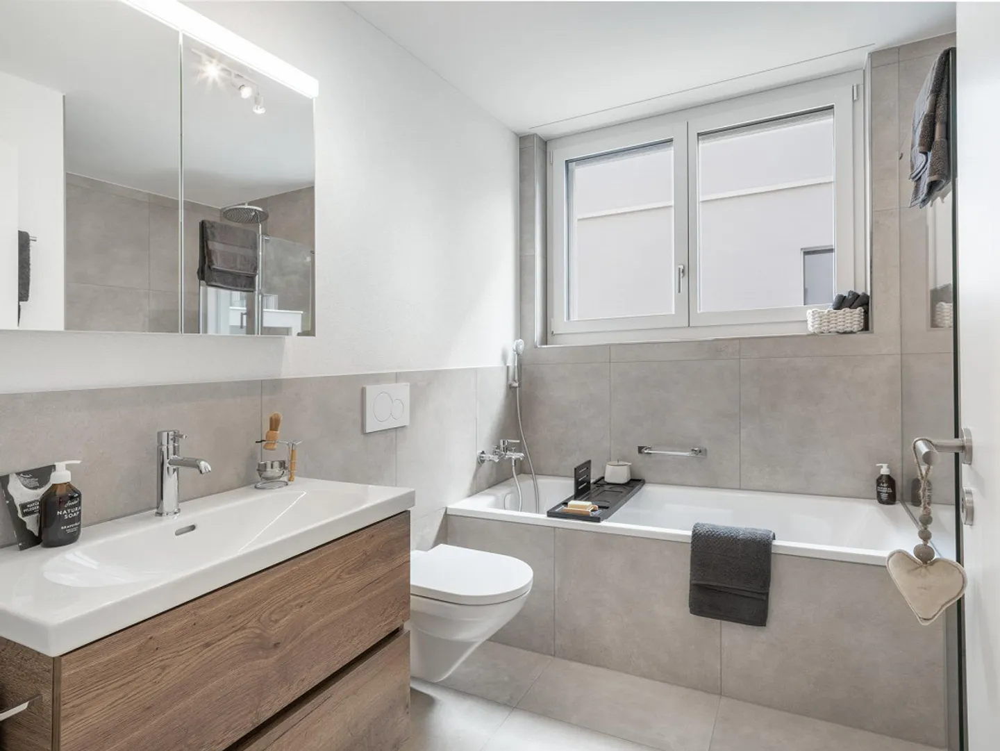 New Building - Single Family Home / Semi-Detached House with Mountain Panorama in Schattdorf - Photo 5 of 12