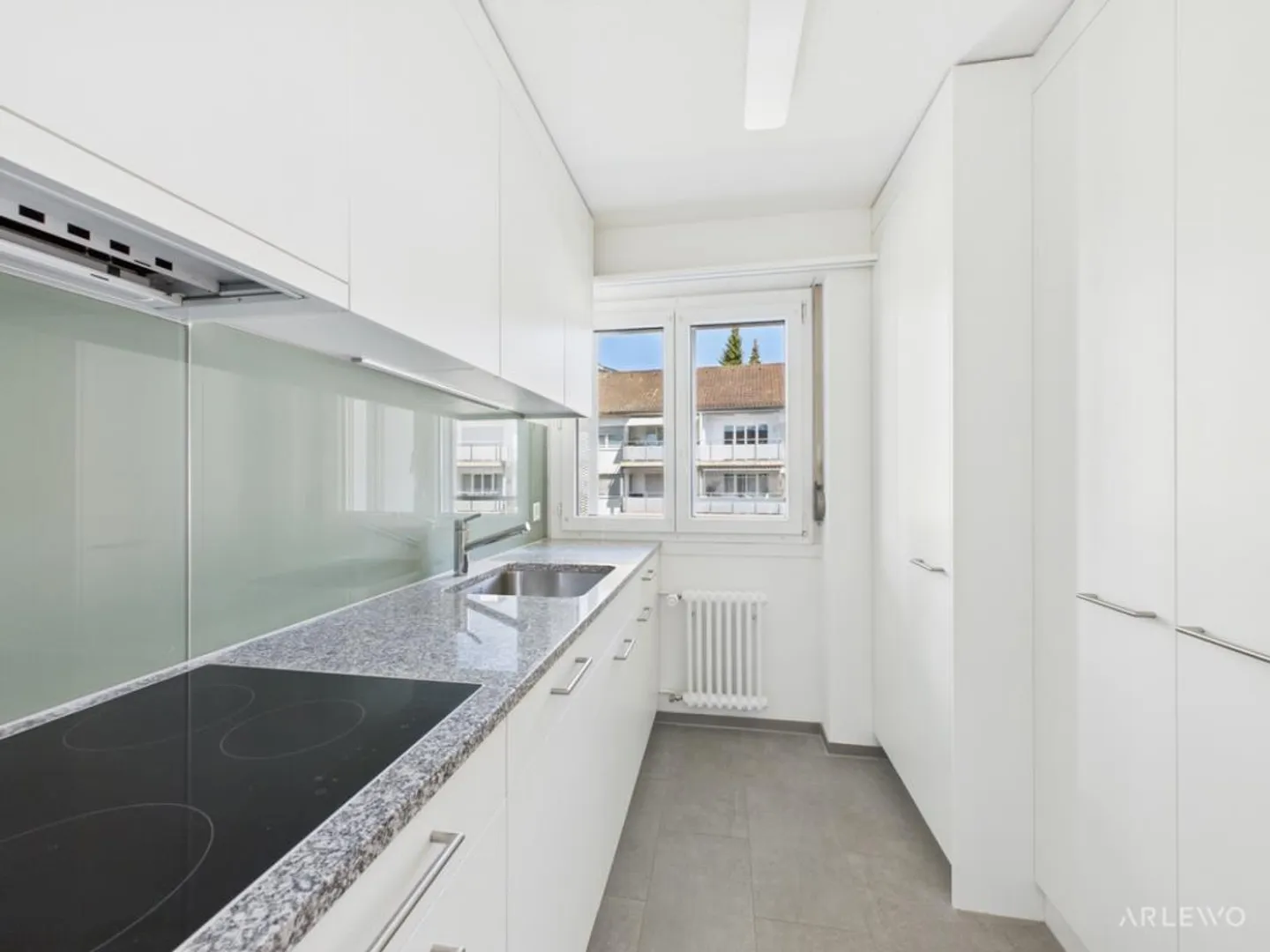 Appartement rénové dans le quartier populaire de Würzenbach - Photo 1 sur 10