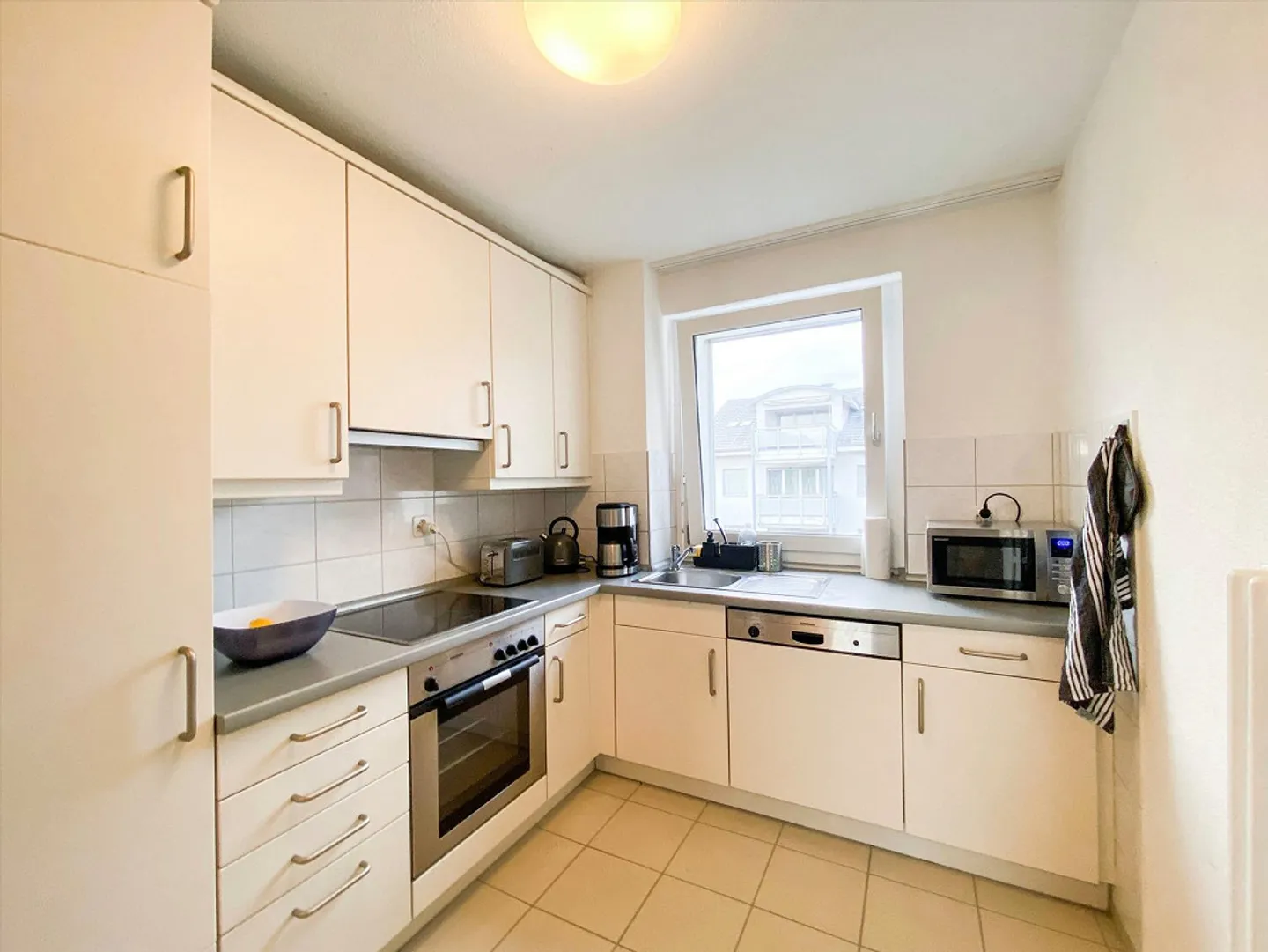 Modernes Apartment in grüner Lage - Foto 3 von 7