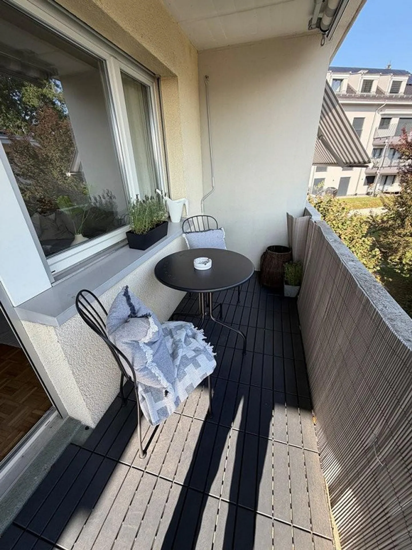 Bright and well-maintained 2.5-room apartment in a quiet and central location - Photo 7 of 8