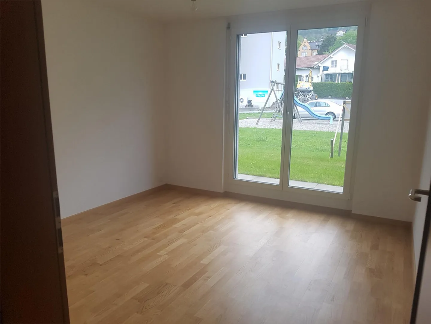 Appartamento 4.5 locali con patio - Foto 3 di 7