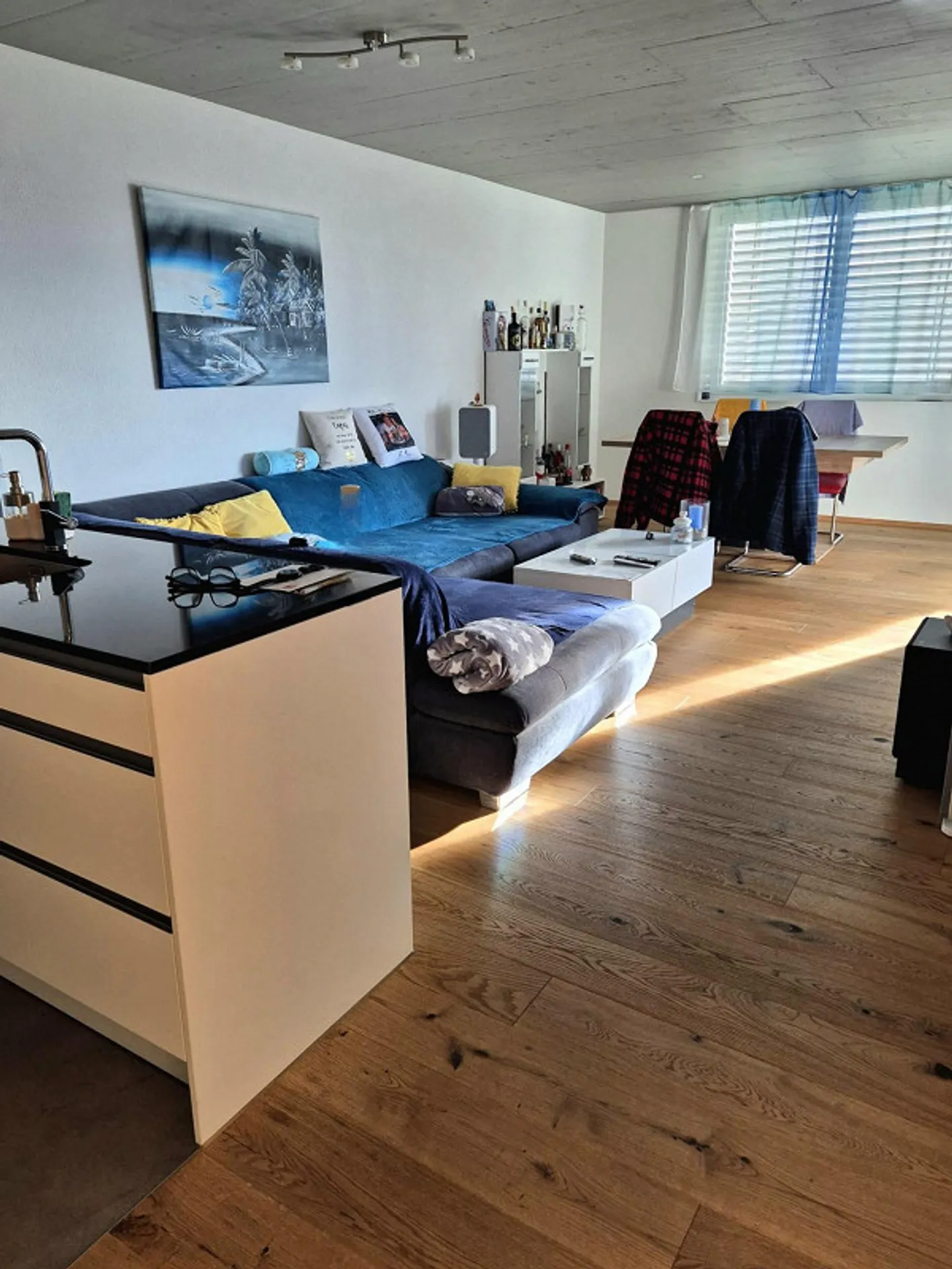 Appartamento tranquillo di 3,5 stanze nella migliore posizione - Foto 3 di 9