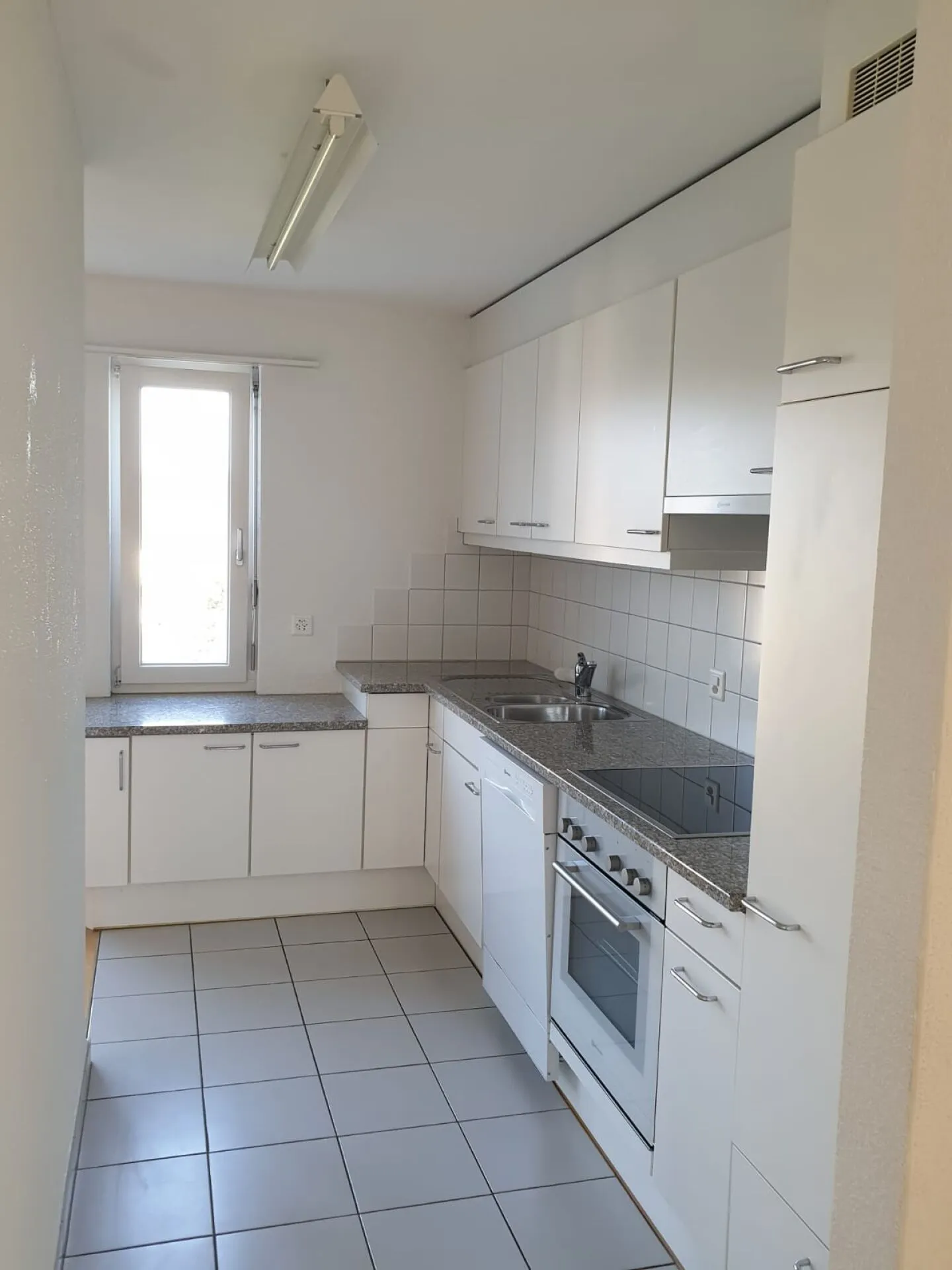 Rural 4-room apartment with patio - Photo 2 of 14