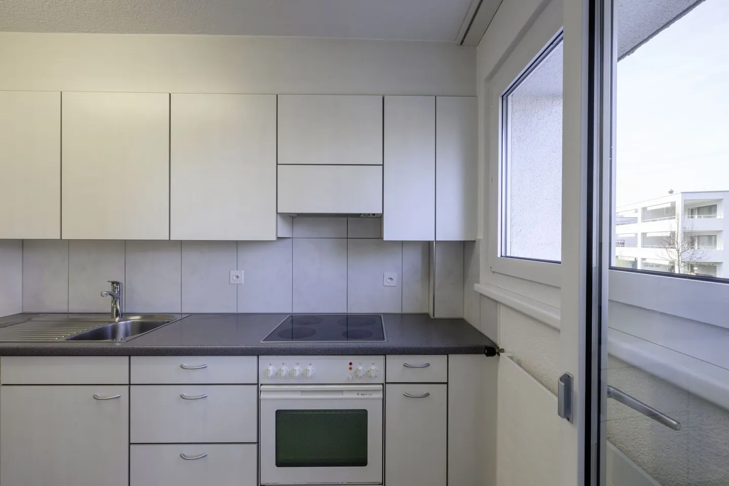 Appartamento familiare di 4,5 stanze in posizione centrale - Foto 3 di 9