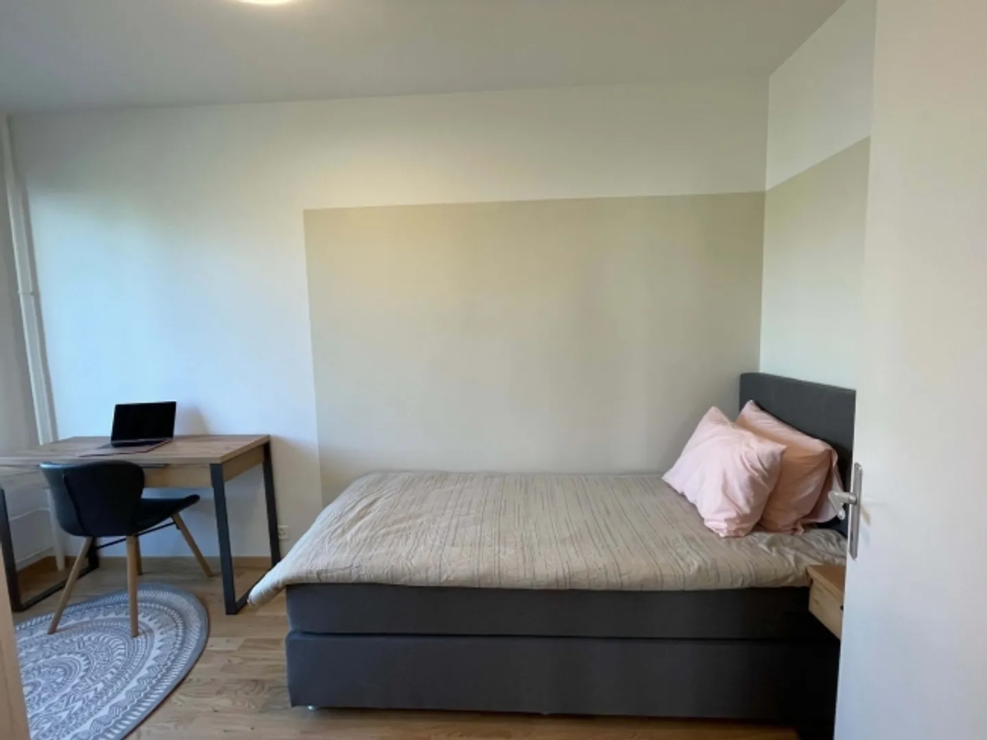 Apartment for rent - Photo 1 of 1