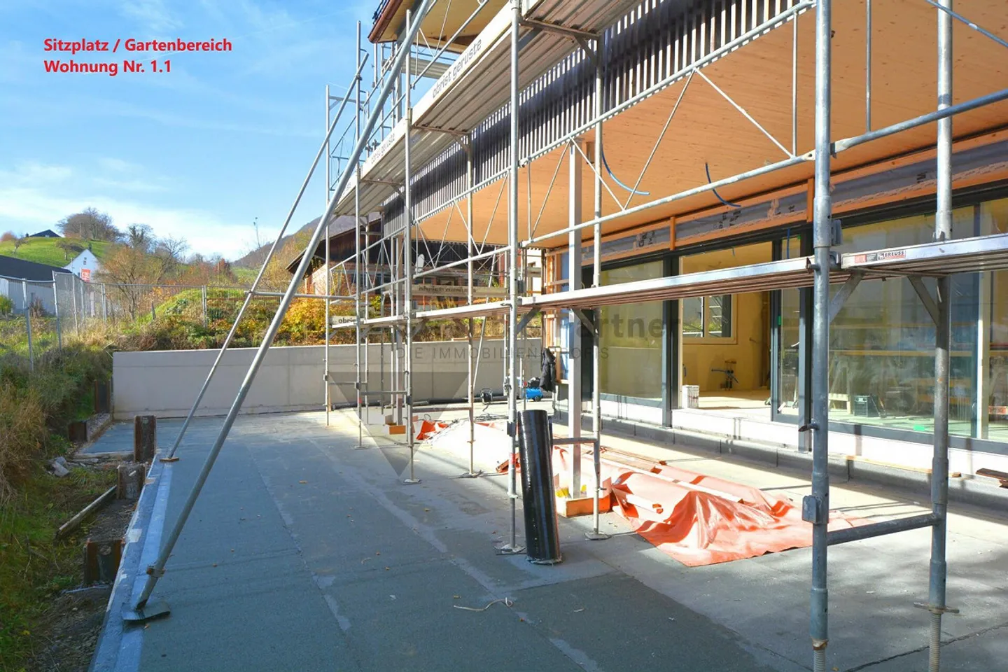 GROSSER GEDECKTER SITZPLATZ PLUS LANDANTEIL | NACHHALTIG | GROSSZÜGIG - Foto 3 von 9