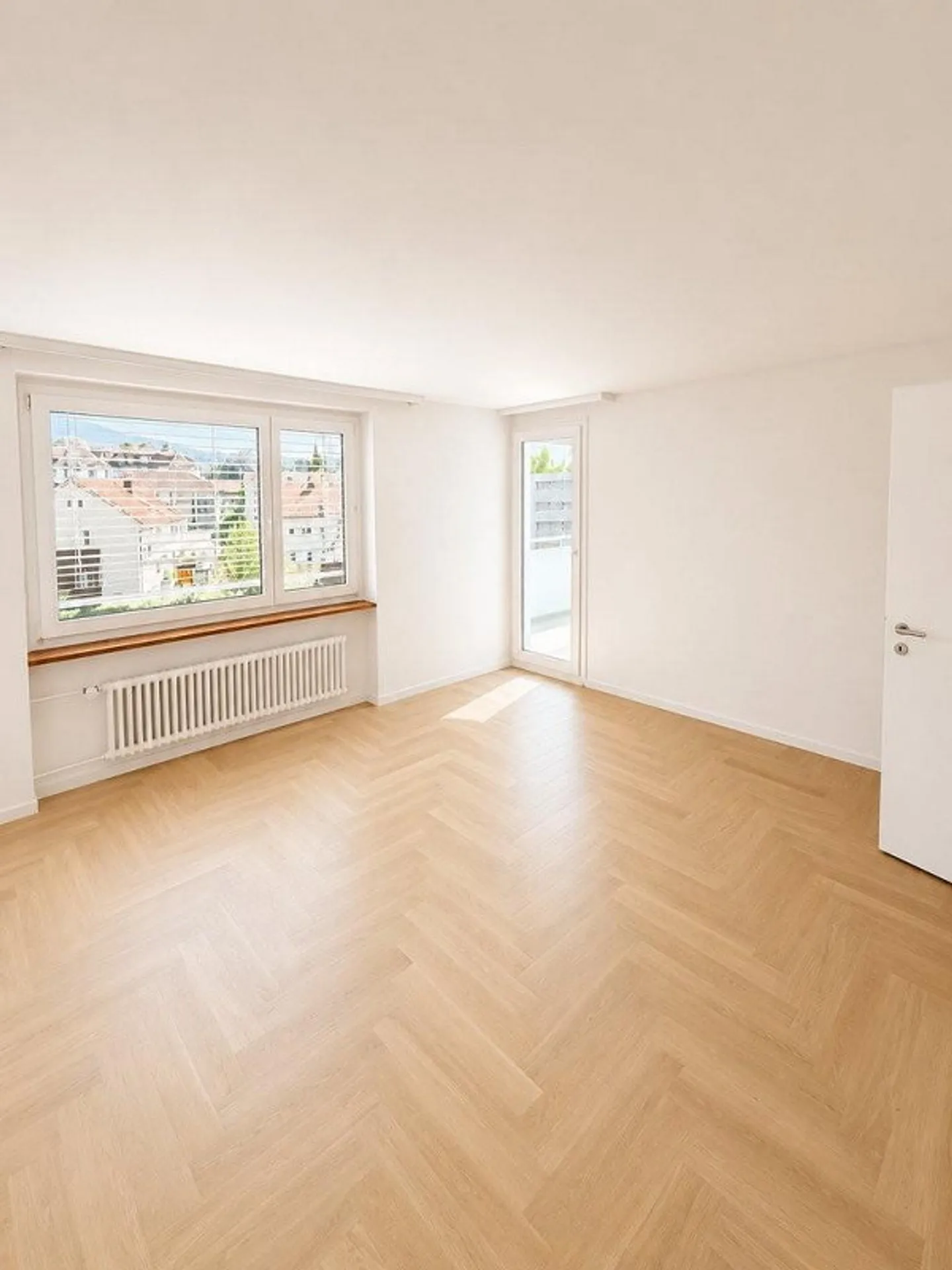 Freshly renovated - Your new home! - Photo 8 of 11