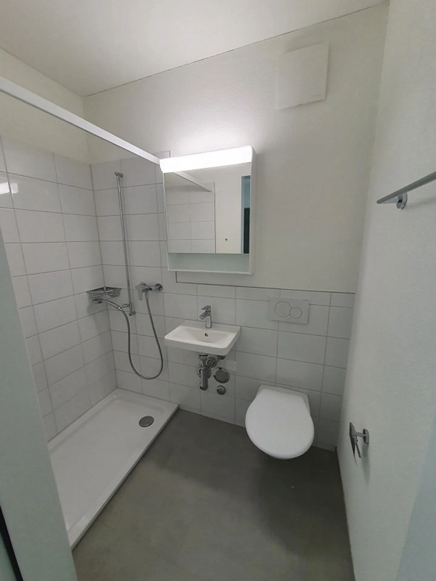 Spazioso Spazio Commerciale a Berna - Foto 2 di 10