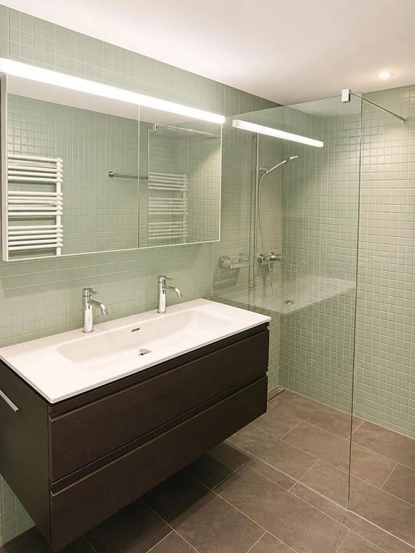 Freshly renovated - Your new home! - Photo 9 of 11