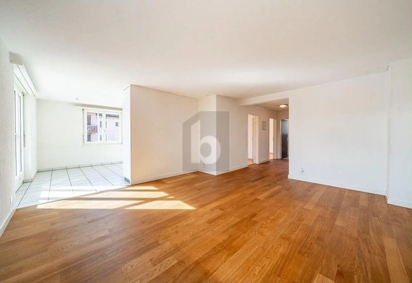 Geräumige Wohnung im Familienquartier - Foto 2 von 6