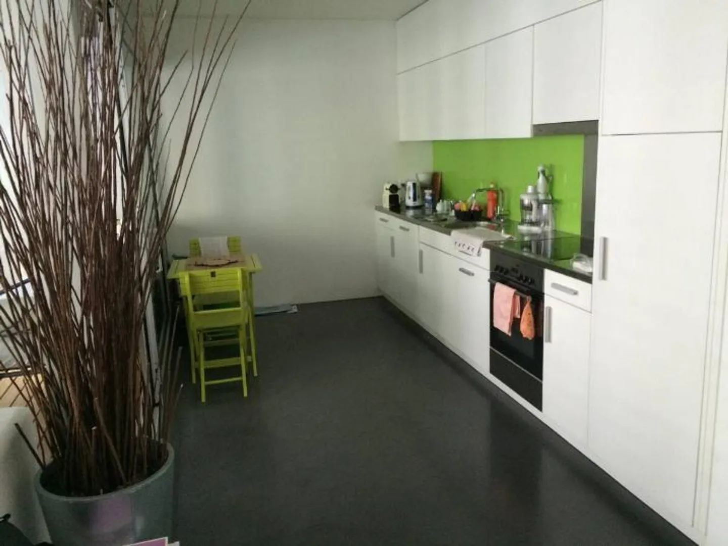 Stilvolle 2-Zimmer-Wohnung in Biel - Foto 2 von 5
