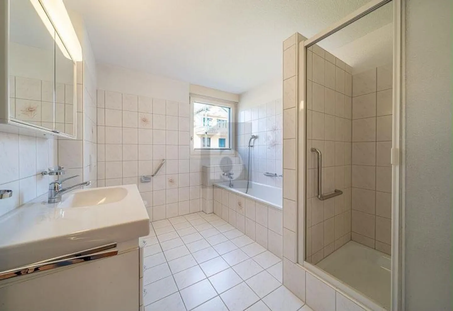 Geräumige Wohnung im Familienquartier - Foto 3 von 6