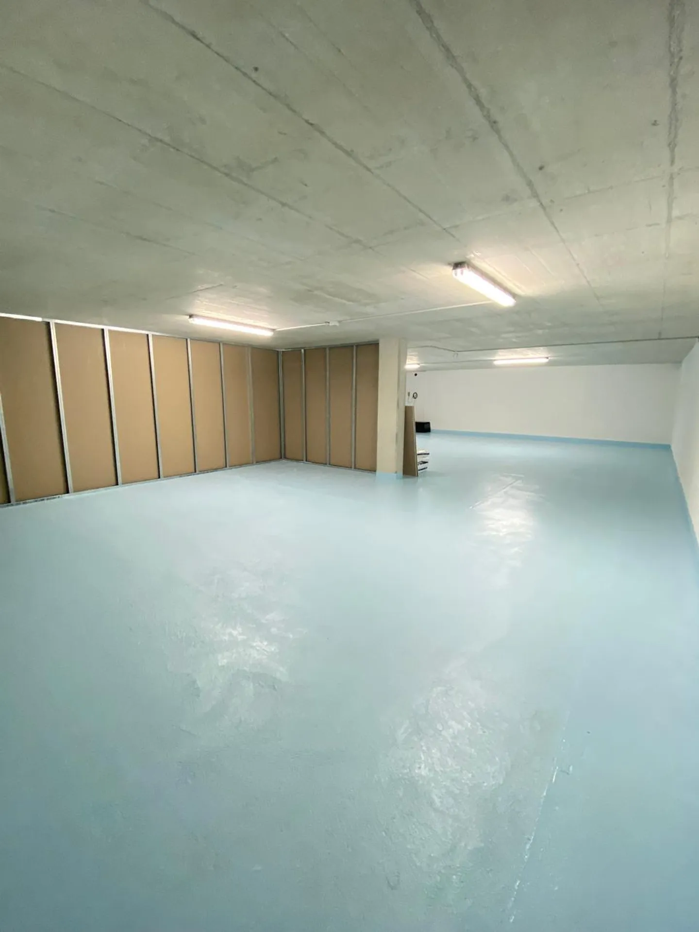 Grande superficie commerciale di 150m² ideale per la creazione di un laboratorio... - Foto 2 di 6