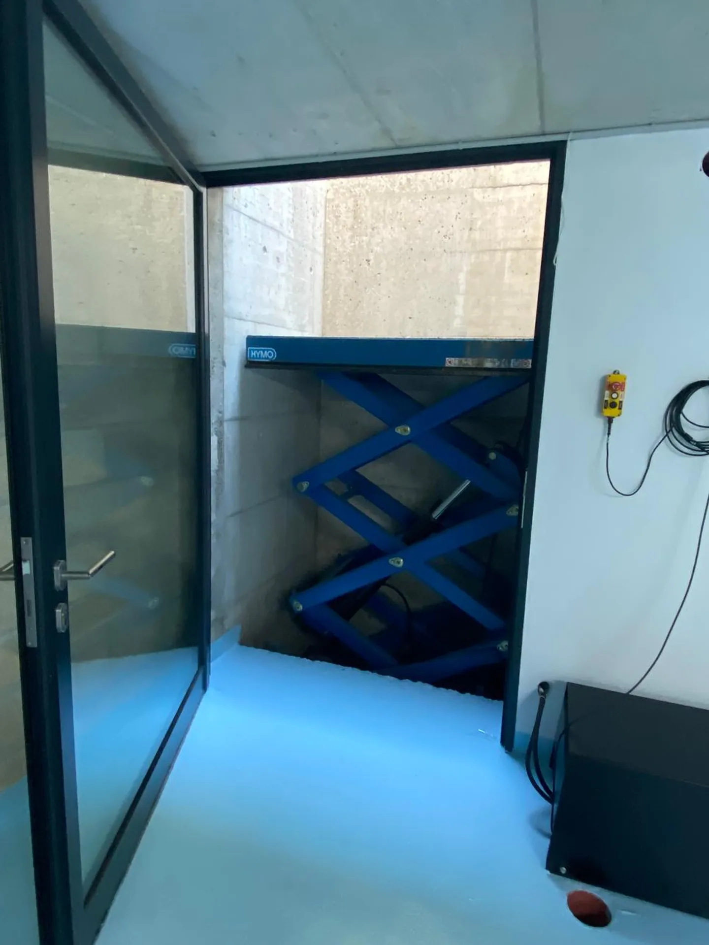 Grande superficie commerciale di 150m² ideale per la creazione di un laboratorio... - Foto 3 di 6