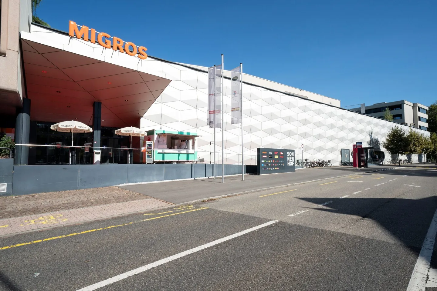 Spazio commerciale attraente nel centro commerciale Sonnenhof - Foto 1 di 5