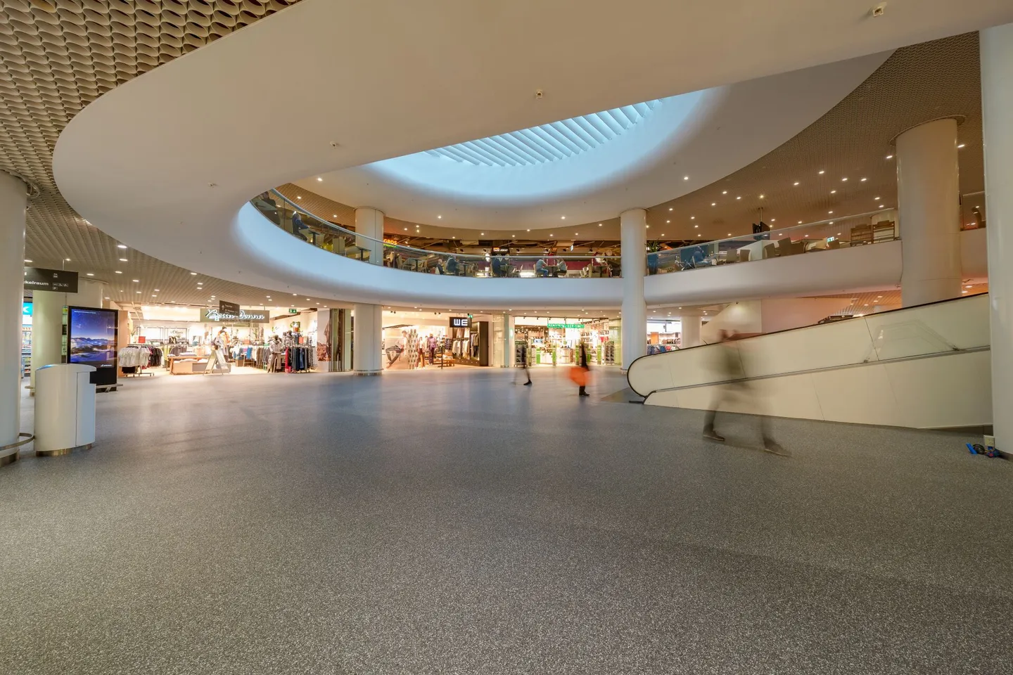 Spazio commerciale attraente nel centro commerciale Sonnenhof - Foto 2 di 5