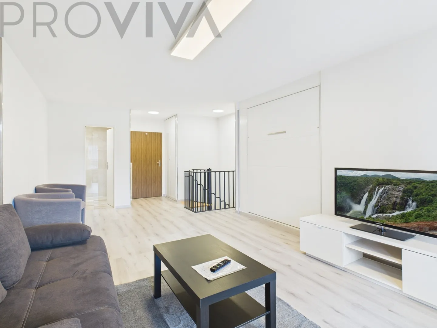 ,,Charmantes Berg-Juwel: Renovierte Duplexwohnung - Foto 4 von 9