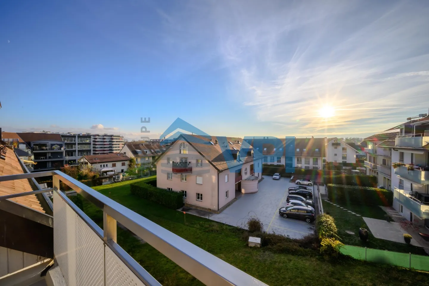 Appartement duplex entièrement rénové - Photo 11 sur 11