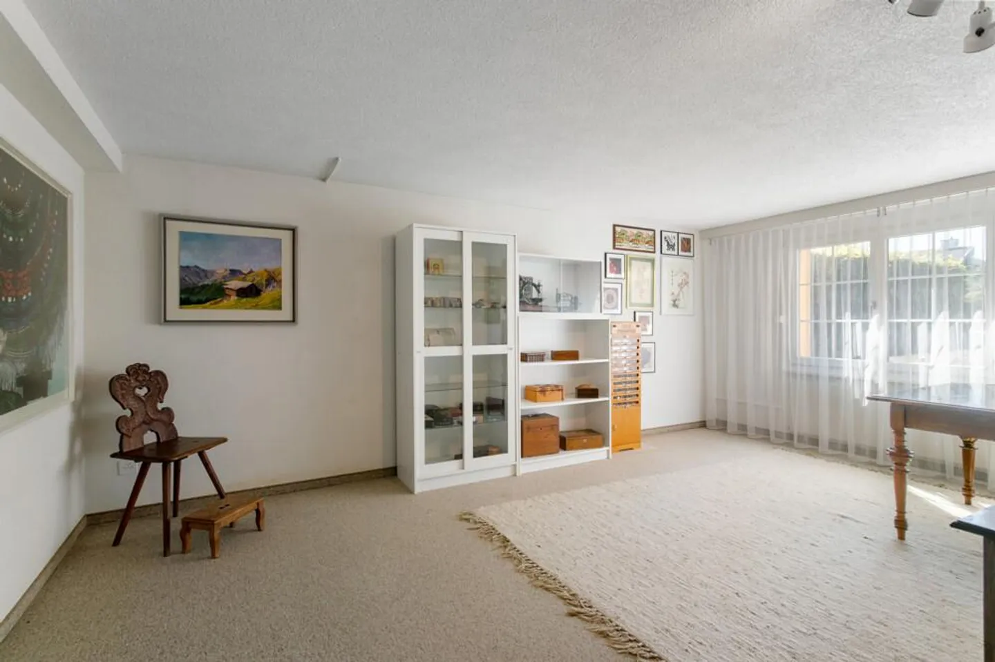 Cozy Living in a Preferred Location - Photo 6 of 11