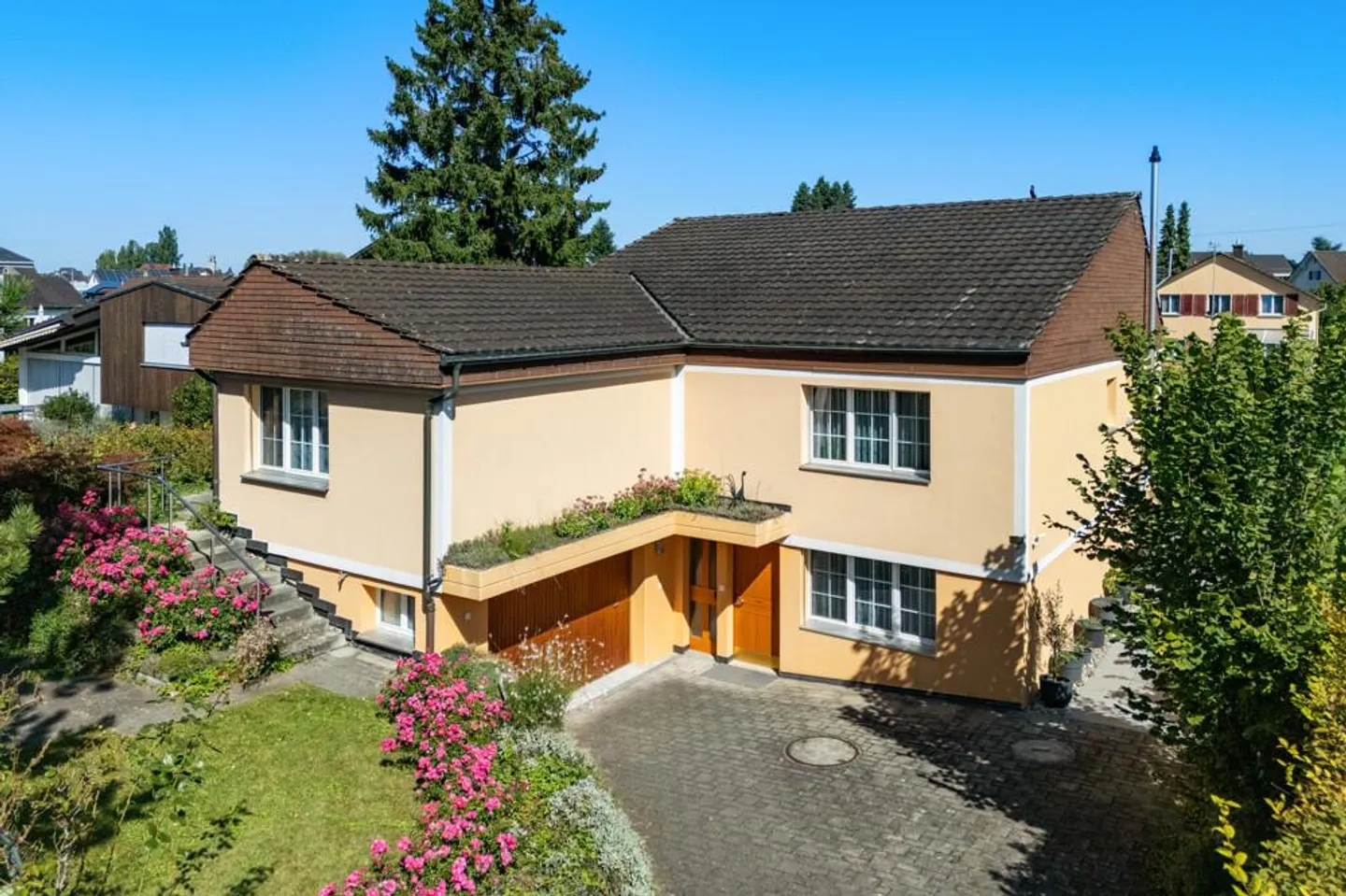 Cozy Living in a Preferred Location - Photo 8 of 11