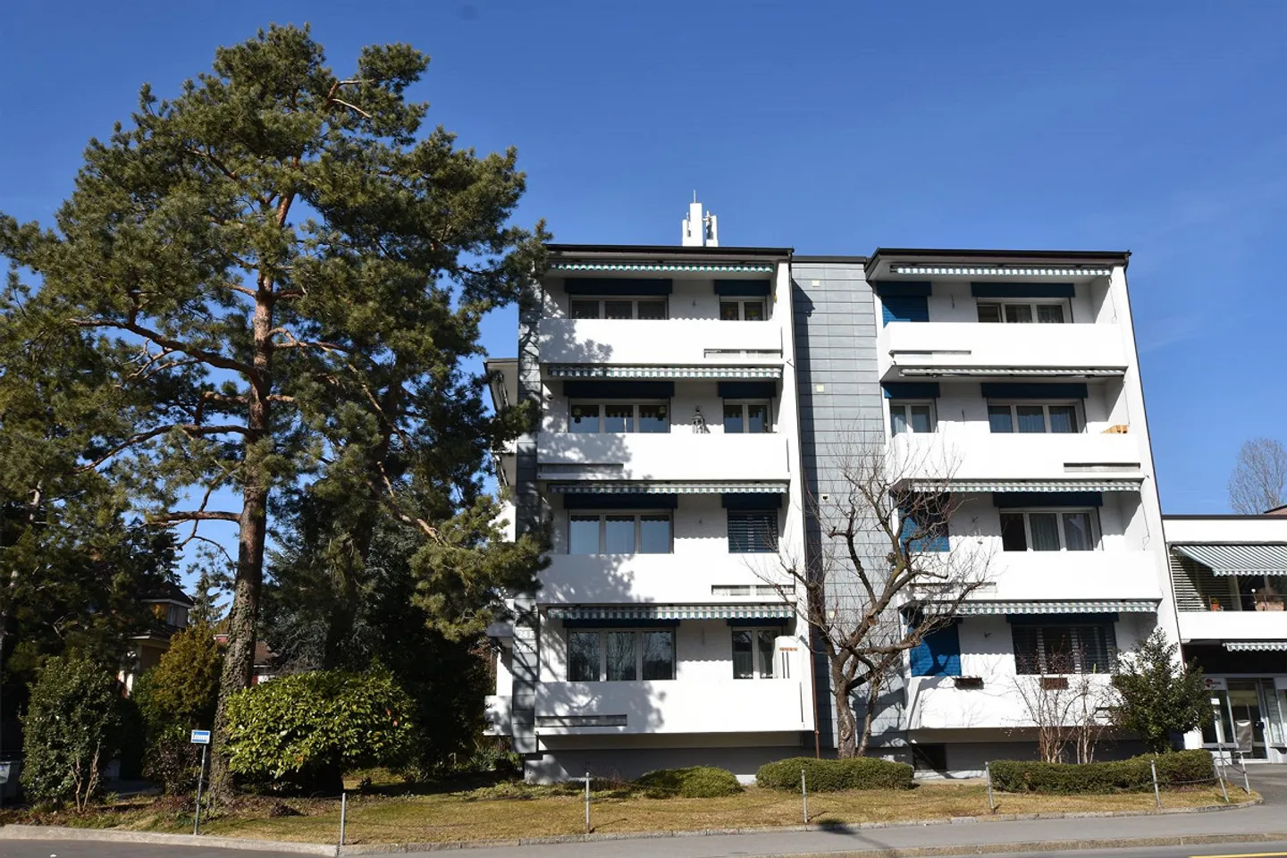 Charming Apartment in Thun - Photo 1 of 8