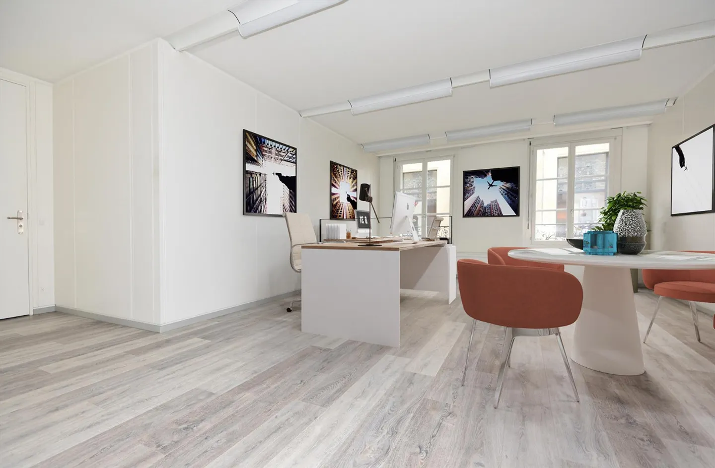 Offices in a beautiful building in the old town - Photo 4 of 7