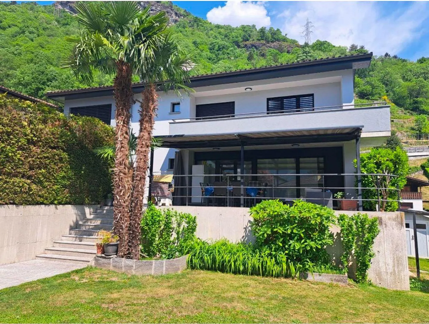 Stunning Family Dream · Grono - Photo 2 of 15