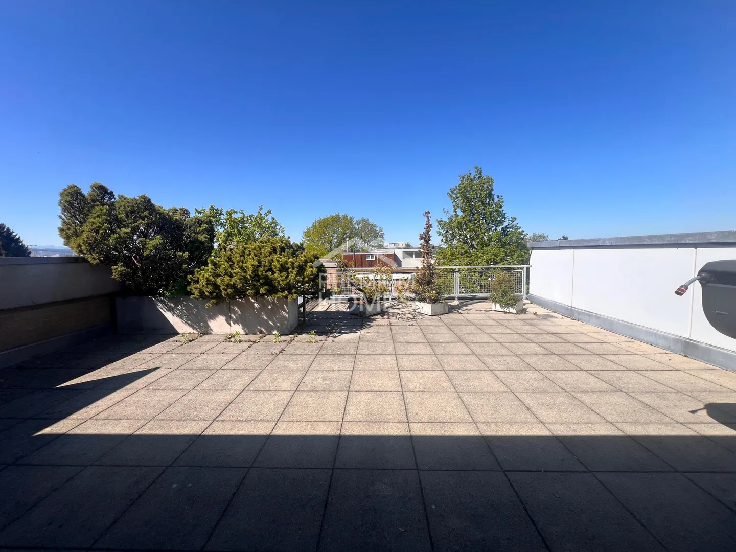 Stilvolle Wohnung mit Bergsicht - Foto 3 von 5