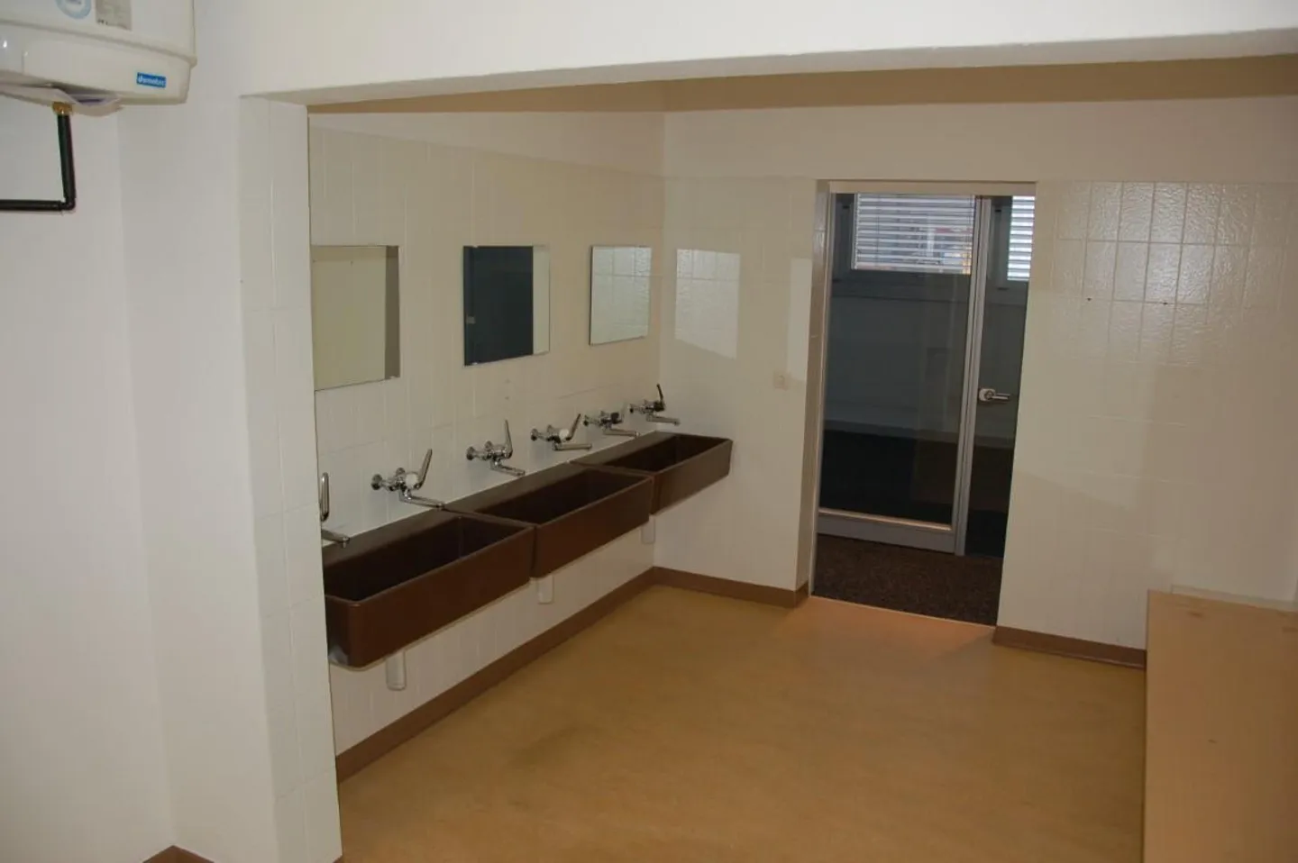 Büro-/Gewerberäumlichkeiten an gut erschlossener Lage - Foto 9 von 11